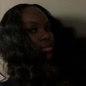 Meet your Posher, Nikkia